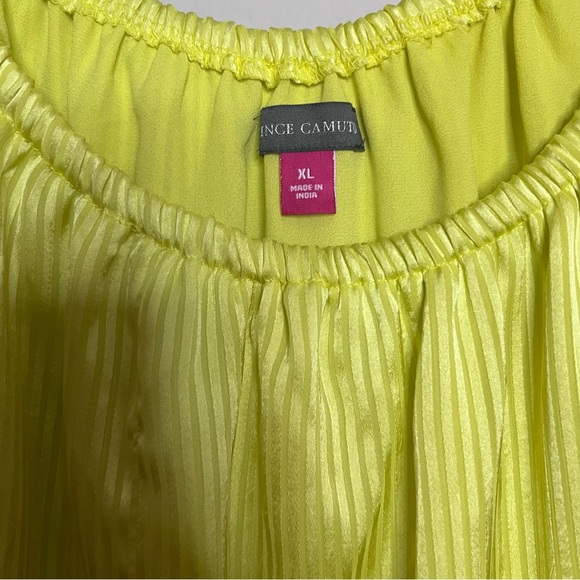 Vince Camuto Women’s sheer striped off the shoulder blouse Size: XL - Picture 3 of 4